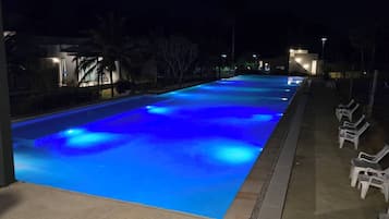 Deluxe Villa Sea View | Außenpool