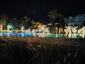 Deluxe Villa Sea View | Außenpool