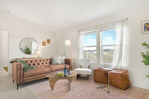 Smart TV - Near Tasting Rooms + Outdoor Dining + Views | Sip and Stay at Vahali Vineyards (Paso Robles)