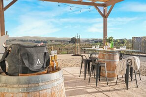 Outdoor dining - Near Tasting Rooms + Outdoor Dining + Views | Sip and Stay at Vahali Vineyards (Paso Robles)