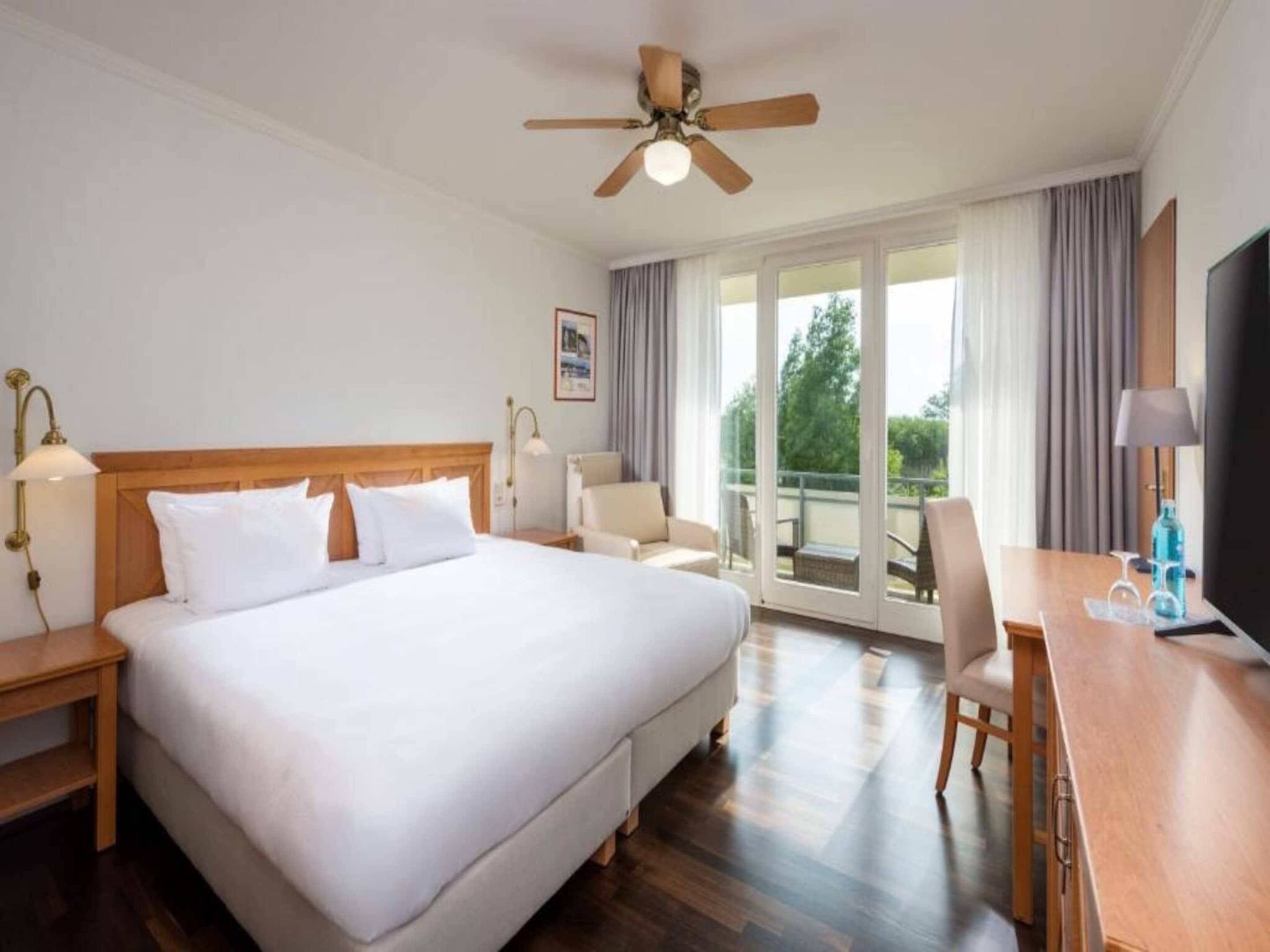 Apartment | 1 bedroom, individually furnished, iron/ironing board, bed sheets