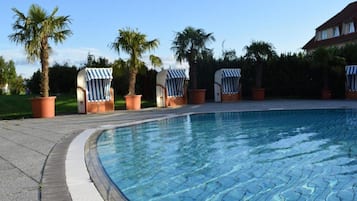Apartment | Pool | Outdoor pool