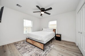 2 bedrooms, free WiFi, bed sheets