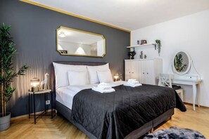 1 bedroom, iron/ironing board, WiFi, bed sheets - BoutiqueLuxury | Balcony | AC | Downtown (Zürich)