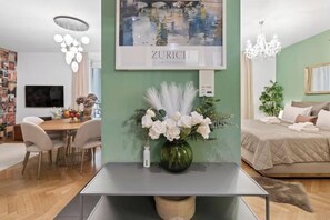 2 Schlafzimmer, Bügeleisen/Bügelbrett, WLAN, Bettwäsche