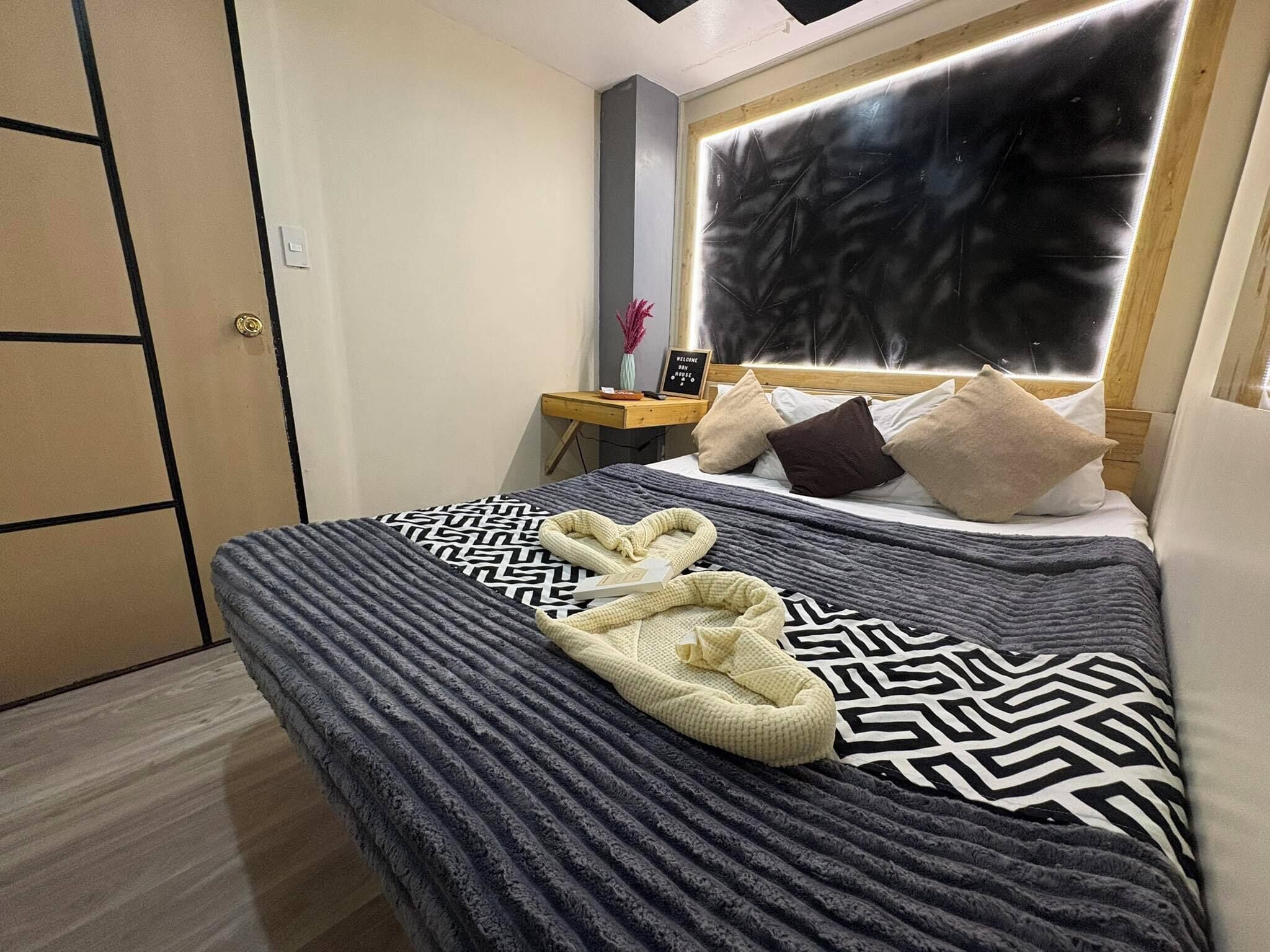 Deluxe Double Room, Patio | Free WiFi