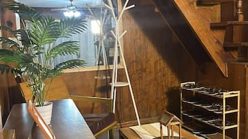 Chambre Quadruple Familiale, vue ville | Intérieur