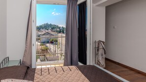 Iron/ironing board, free WiFi, bed sheets - Apartman Barbara 5 by Villas Guide (Tribunj)