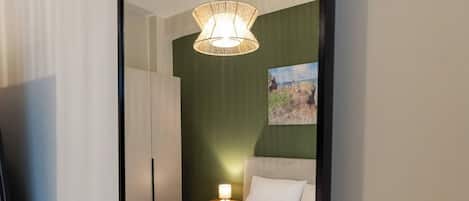 3 bedrooms, iron/ironing board, Internet, bed sheets