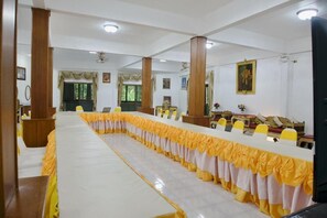 สถานที่จัดงานประชุม