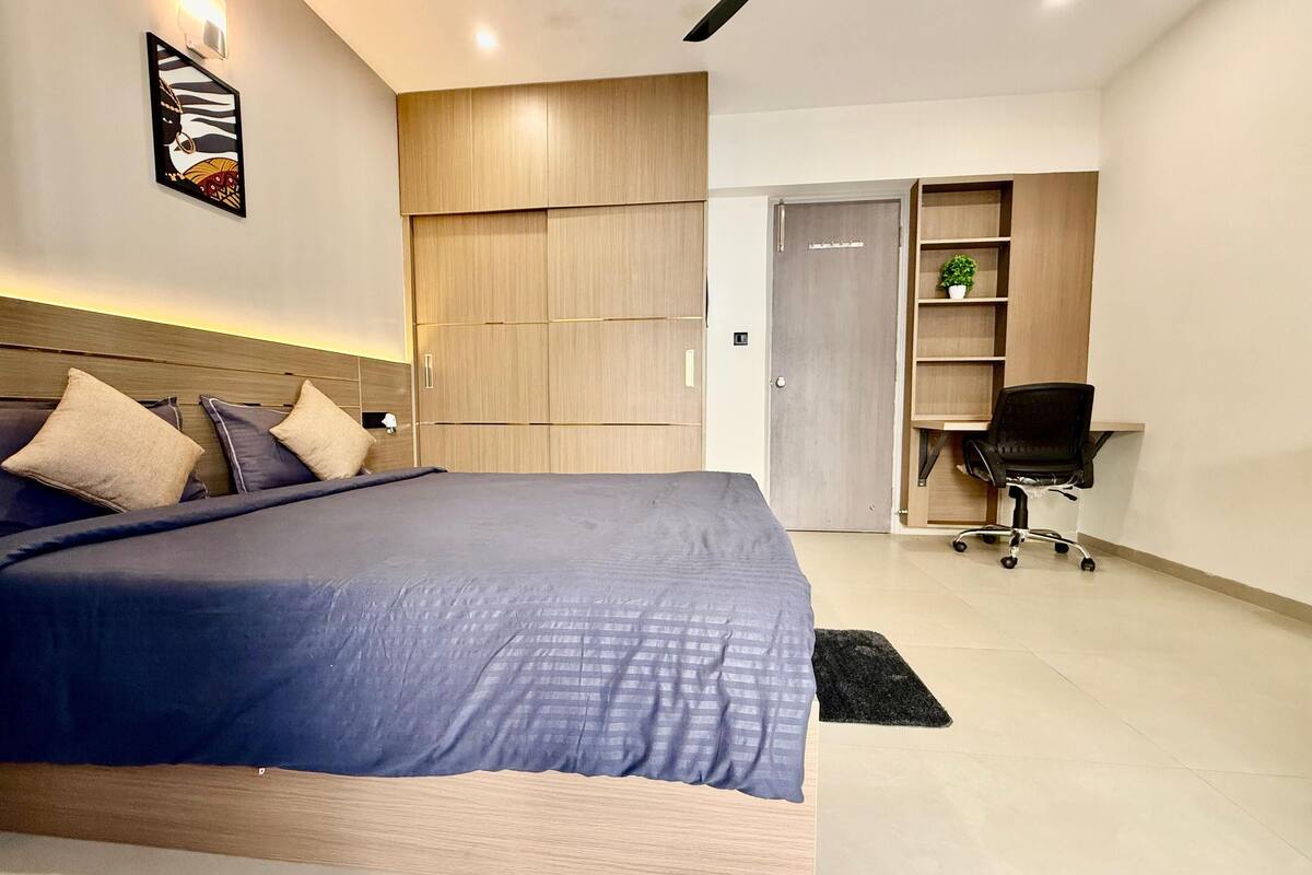 Signature Apartment, City View