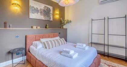 Tour du XVIIIe siècle, 1 chambre, 1 SDB, cinema et jacuzzi