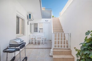 Outdoor dining - Gio Center Apartment (Rodos)