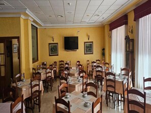 Apartment | Dining - Comfortable Double Room at Hotel Albohera Playa (San Javier)