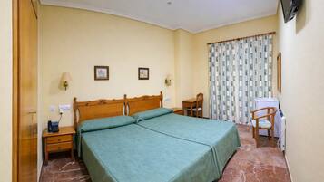 Apartment | 1 bedroom, iron/ironing board, bed sheets
