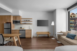 Studio, Multiple Beds