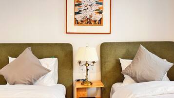 Classic-Zweibettzimmer | Hochwertige Bettwaren, Daunenbettdecken, Pillowtop-Betten