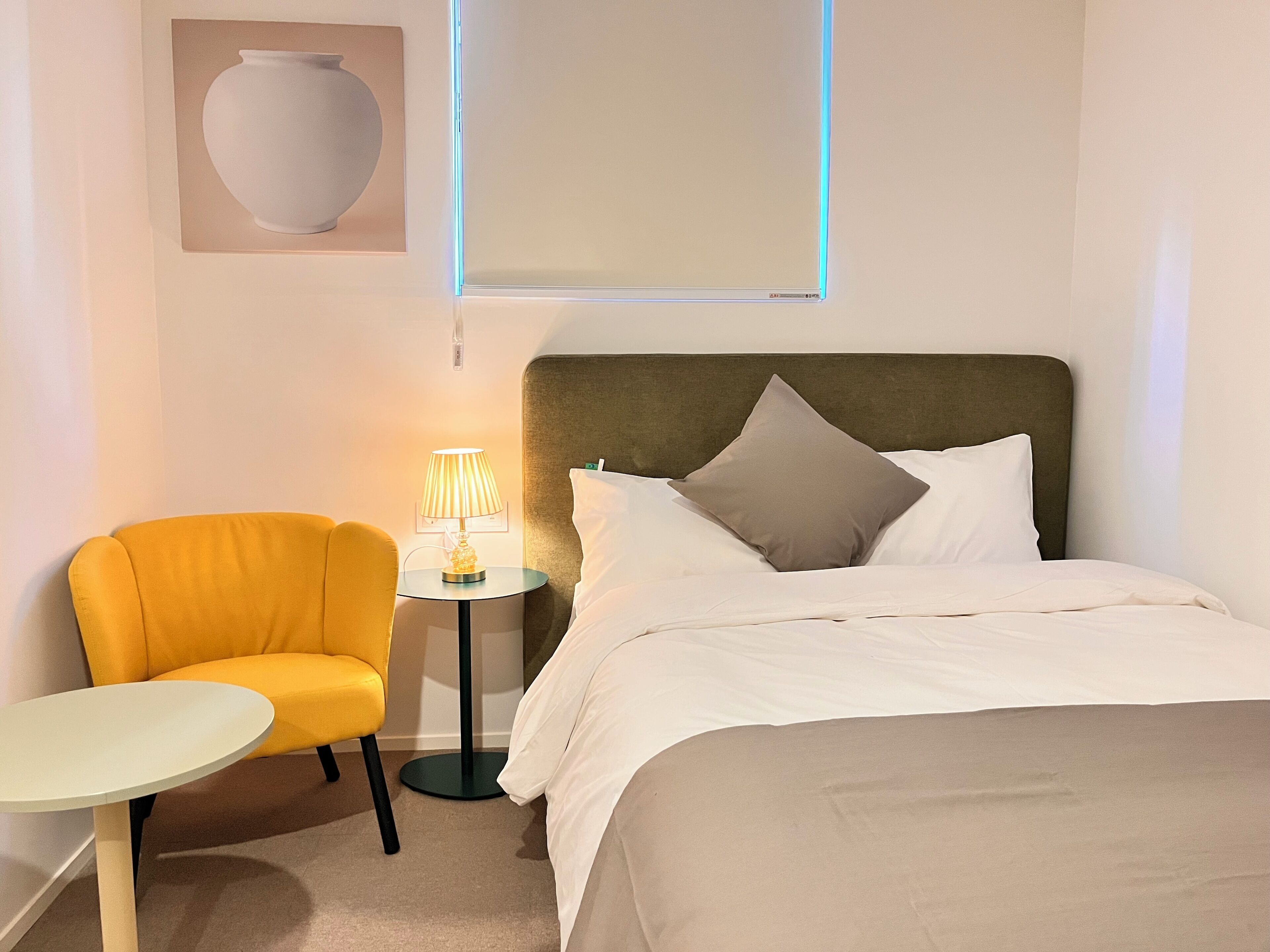 コンフォート ダブル ルーム | デスク、ノートパソコン用作業スペース、遮光カーテン、防音設備