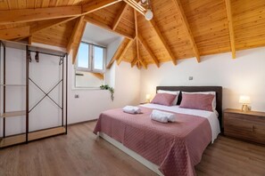 2 bedrooms, iron/ironing board, Internet, bed sheets - Kostas Nest (Ialisos)