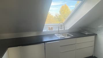 Forno, piano cottura, lavastoviglie