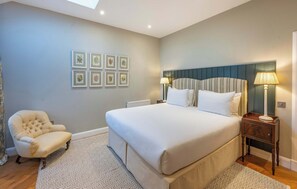 3 habitaciones, escritorio, wifi y ropa de cama 
