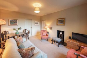 TV, offices - Gamekeeper's Cottage at Rosebery Steading, Gorebridge (Temple)