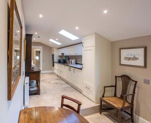 Fridge, microwave, oven, stovetop - The Farmhouse at Rosebery Steading, Gorebridge (Temple)