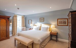 4 bedrooms, desk, WiFi, bed sheets - The Farmhouse at Rosebery Steading, Gorebridge (Temple)