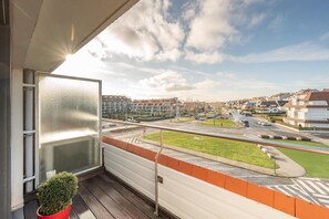 Property grounds - 3-Bedroom Sunny Apartment in Knokke (KNOKKE-HEIST)
