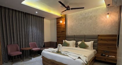 WORMWOOD SYNERGY VARANASI