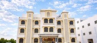 Sugan Hotel & Resort