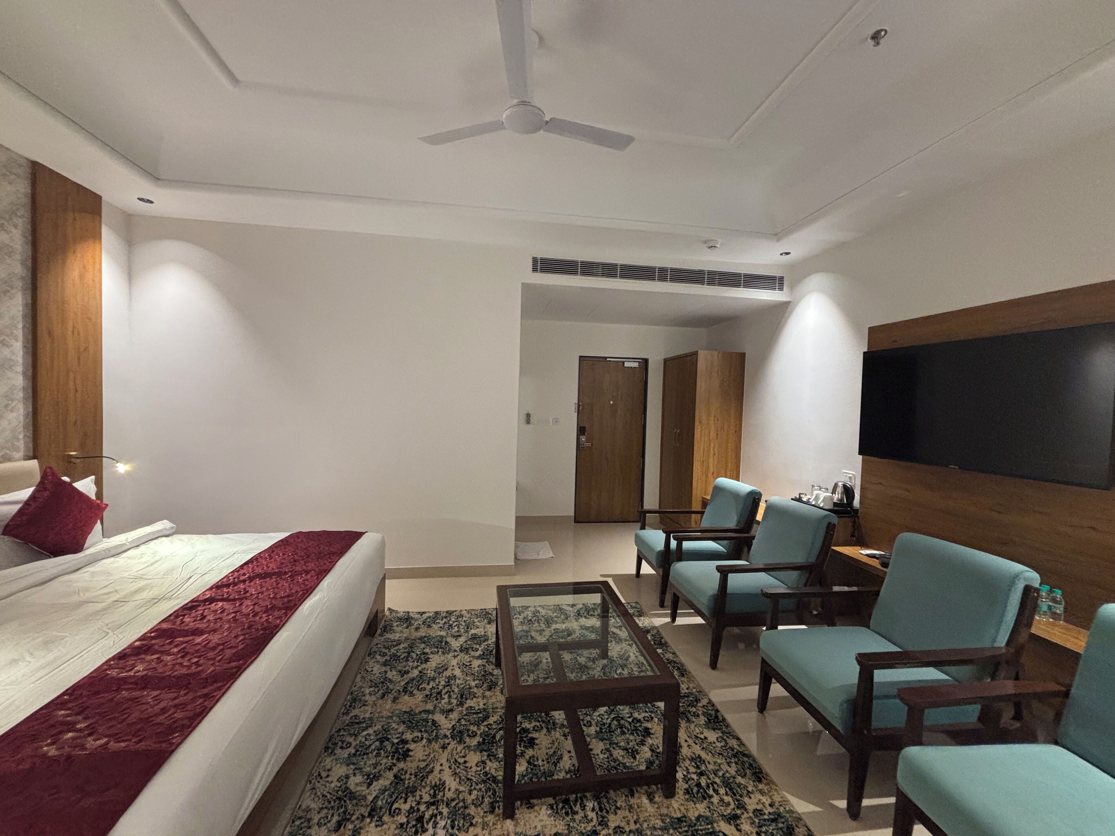 Superior-Doppelzimmer | Laptopgeeigneter Arbeitsplatz, kostenloses WLAN