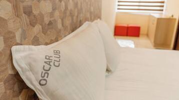 Laptop workspace, free WiFi