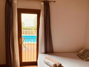 3 bedrooms, WiFi, bed sheets