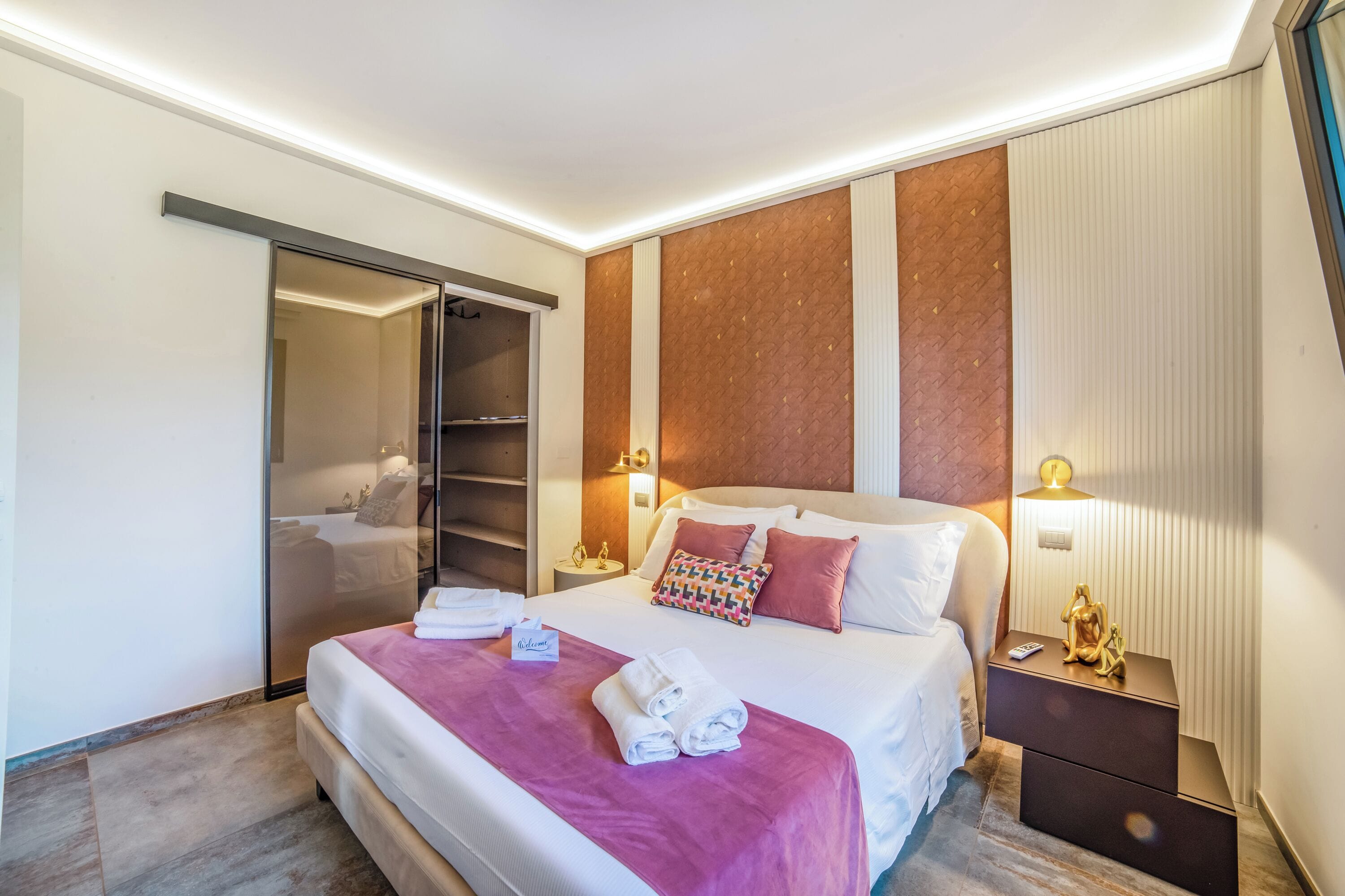 Familieleilighet, flere soverom (Alternative Apartment 2 Pool & Spa) | 3 soverom, wi-fi (inkludert) og sengetøy