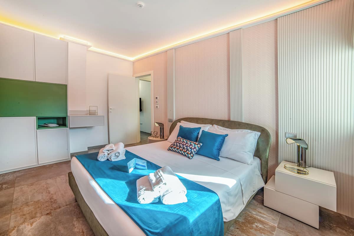 Căn hộ dành cho gia đình, nhiều phòng ngủ, 2 phòng tắm (Alternative Apartments Pool & Garden) | 3 phòng ngủ, truy cập Internet không dây miễn phí, bộ trải giường