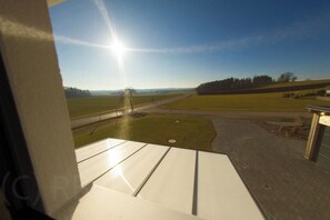 Interior - Newly built apartment for recreation & active vacation - idyllic landscape with cycle paths (Fremdingen)
