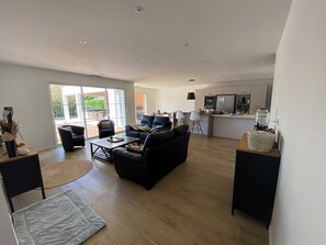 Living area - Family home (Saint-Pierre-d'Oléron)