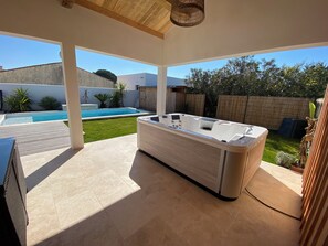 Terrace/patio - Family home (Saint-Pierre-d'Oléron)