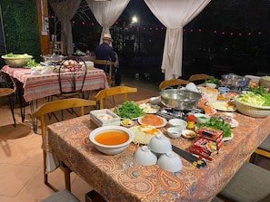 Unclassified image, 2 of 10, button - Vanhaus (Lào Cai)