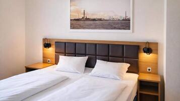 Apartment | 1 bedroom, iron/ironing board, bed sheets