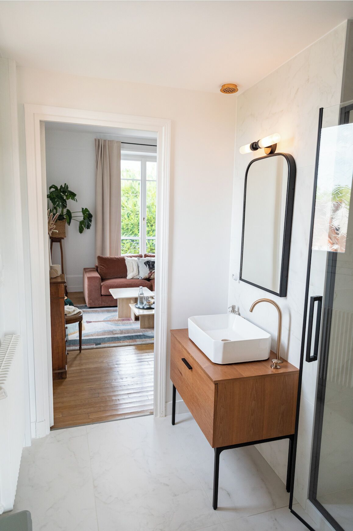 Svit Comfort - utsikt mot trädgården | Vardagsrum