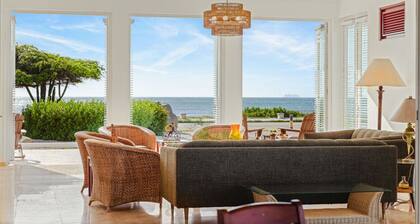 The C-View Aruba Oceanfront 4BR Villa with Private Pool & Sea Views