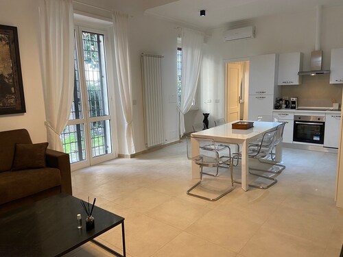 Quiet Garden Apartment in Parioli
