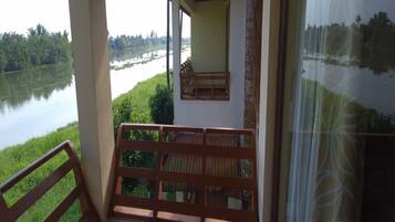 Standard Double Room, Lake View | Egyptian cotton sheets, premium bedding, desk, free WiFi