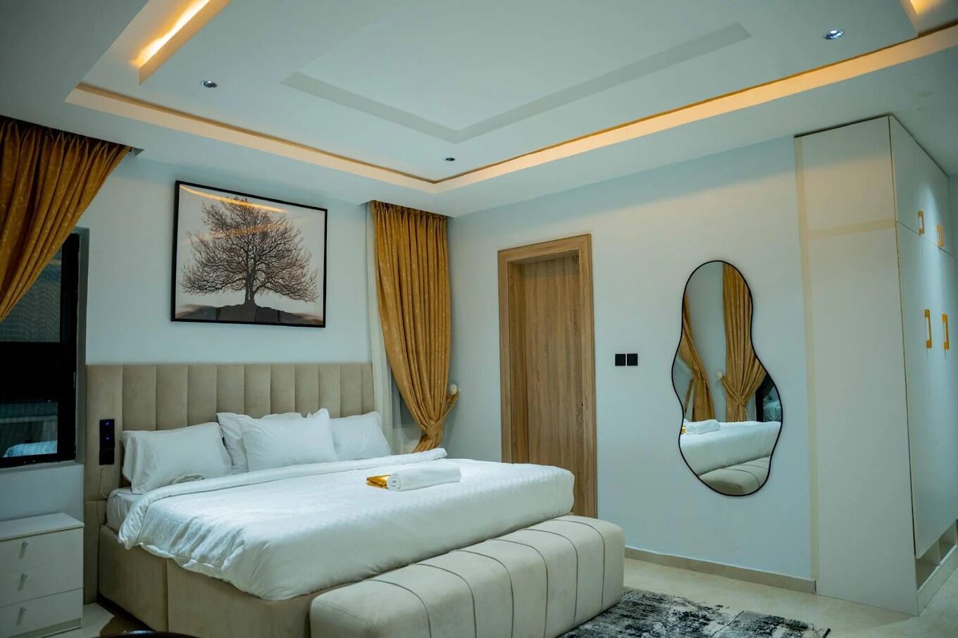 غرفة اقتصادية - بشرفة - منظر للمدينة