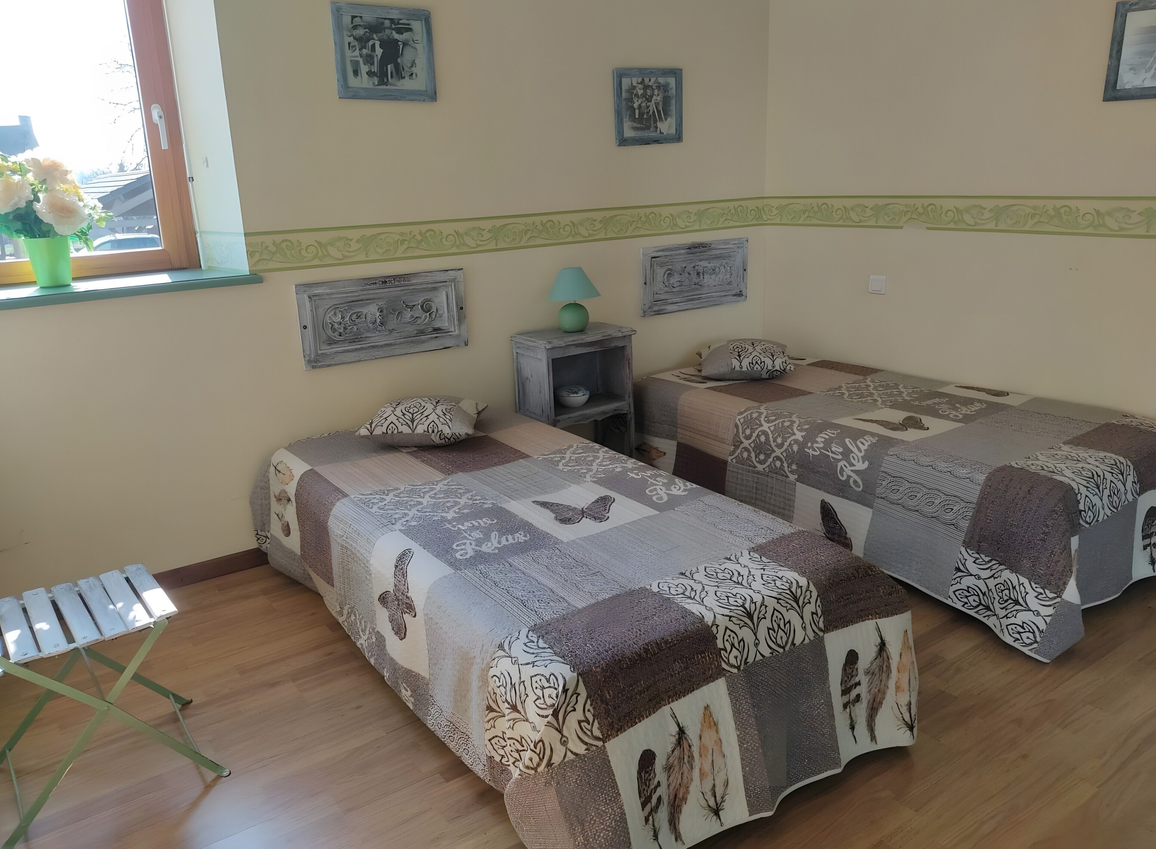 Fer et planche à repasser, Wi-Fi, draps fournis