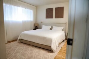 5 habitaciones, tabla de planchar con plancha y wifi 