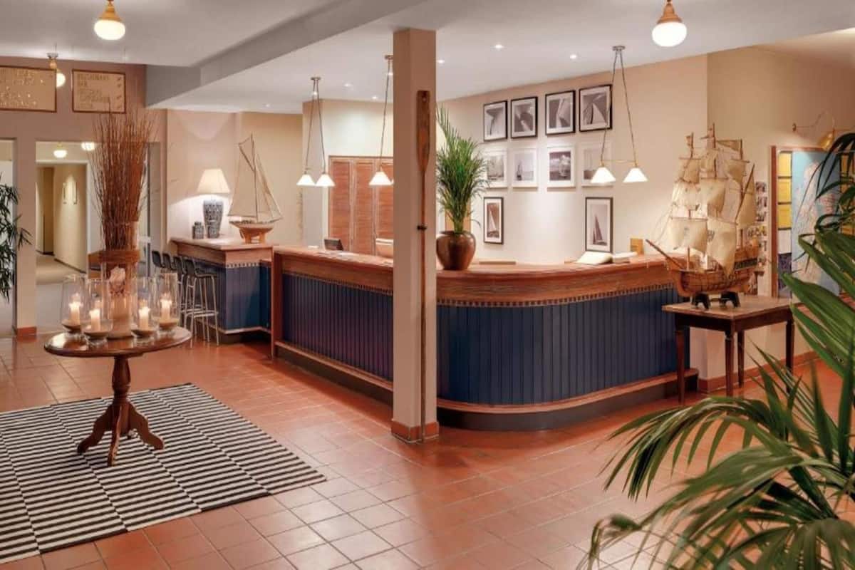 Apartment | Reception