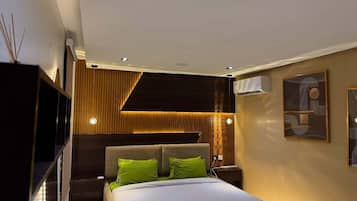 Habitación económica, balcón, vistas a la ciudad